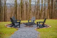 Cozy 4-bedroom cabin in Coudersport with View, Games, Fire Pit & Screen Porch