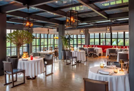 Hotel Caeli Отели рядом с достопримечательностью «Бухта Анзак»