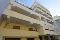 Laura's House x7 Отели в г. 