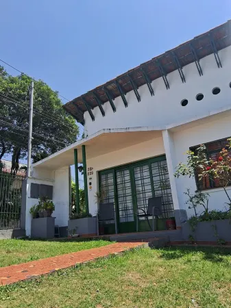 Charming 2-bedroom house in soothing Cidade Vargas São Paulo with AC, WiFi Отели рядом с достопримечательностью «Зоопарк Сан-Паулу»