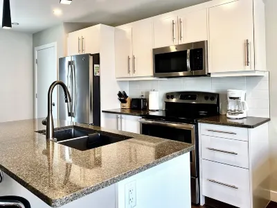 Modern & Luxurious Private Suite in Regina Hotel di 