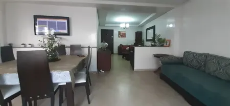 Large apartment in private residence with swimming pools Отели рядом с достопримечательностью «Plage David»