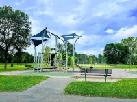 Inviting Cozy House in the Heart of Maple Grove