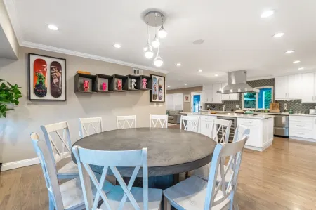 The Rayen Private Acre Oasis in The Valley! Отели рядом с достопримечательностью «Ботаник Гарден»