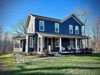The Canandaigua Farmhouse. Private, Spacious, with Lake Access Hotels in Gorham