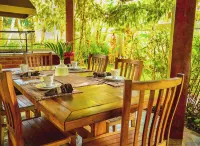 House of the Rising Sun in Barra do Sahy Hotels in Barra do Sahy