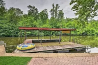 Private Deck and Dock Home on Lake Hamilton! - 3-Star