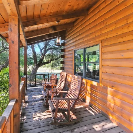 Frio Rivers Edge In The Heart Of Hill Country 3 Bedroom Cabin