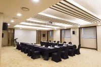 Islandcastle Hotel&Waterpark Hotels in Uijeongbu