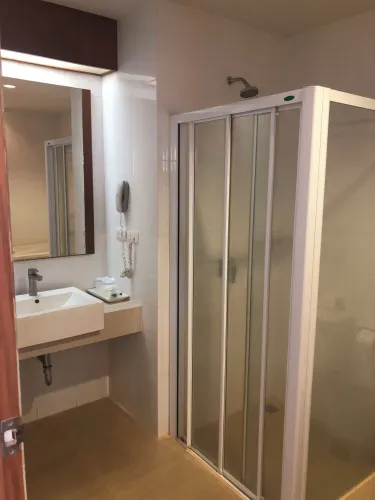 ห้องสวีทเตียงคิงไซส์พร้อมวิวทะเล