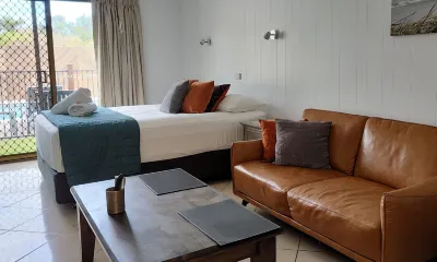 باسيفيك بالمز موتور إن Hotels near صن شاين كوست