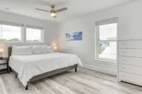 Flipper by Avantstay 18-person Retreat w/ Pool
