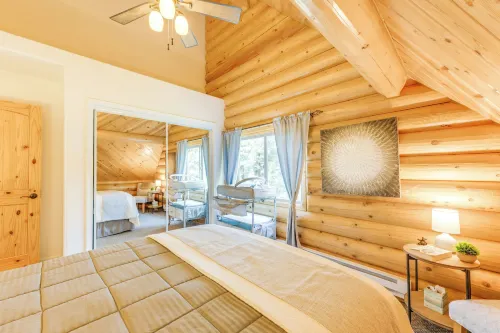 Mountain Cabin w/ Hot Tub: 4 Mi to Shaver Lake! - 4-Star
