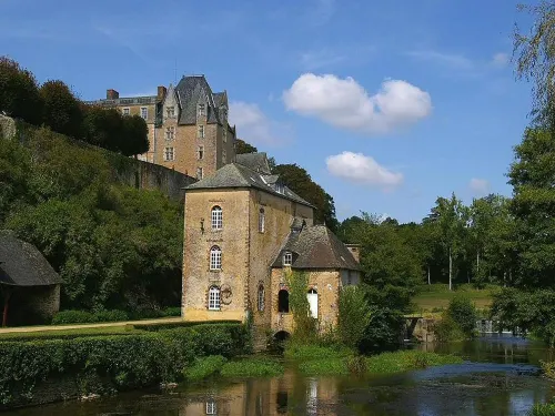 Holiday Home in Angers with Private Garden