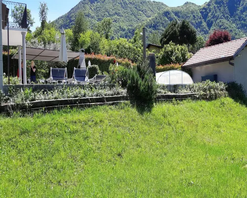 Holiday Home near Lago Maggiore Pool Hotels in Castelveccana
