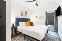 Pineapple Duo - Stay for 34 - balcony