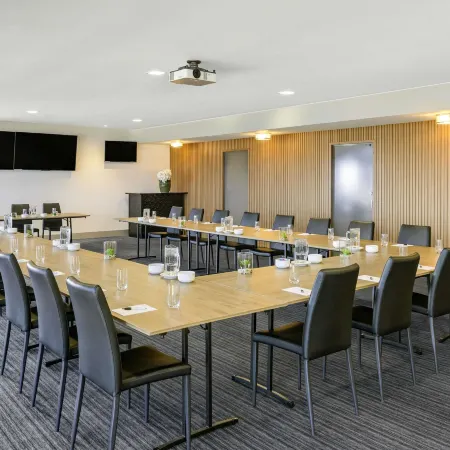 Mantra Melbourne Melton