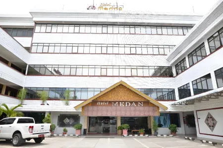 Hotel Medan Отели в г. Банда Асех