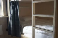 The Fox Hostel Hotel a 