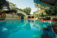 Adamo the Village Hotel a Matheran