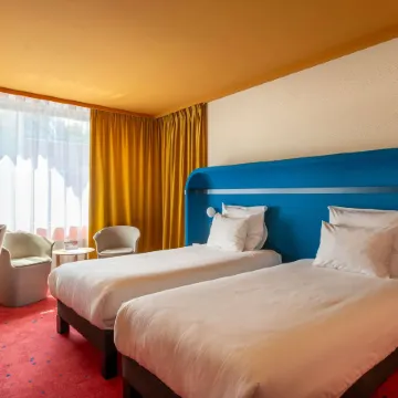 Hotel Mercure Warszawa Centrum Отели рядом с достопримечательностью «ОРКО Тауэр»