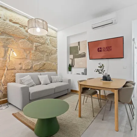 GuestReady - Discover Porto from Campanhã
