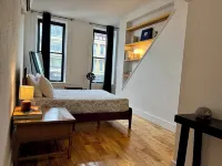 Modern Studio APT in the Heart of Downtown Geneva 杰尼瓦酒店