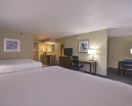 Holiday Inn Express & Suites FAYETTEVILLE-UNIV OF AR AREA by IHG Hotels in Washington County