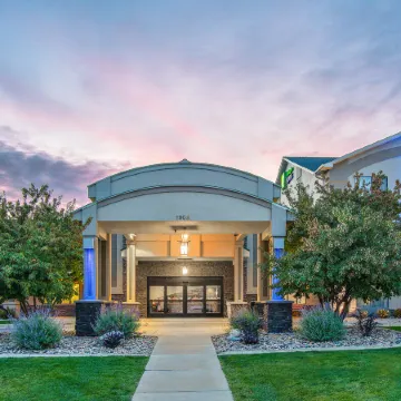 Holiday Inn Express & Suites GILLETTE by IHG