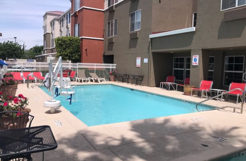 Holiday Inn Express & Suites Tracy by IHG photo 5
