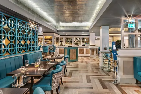 The West Park Hotel Отели в г. Фолифут