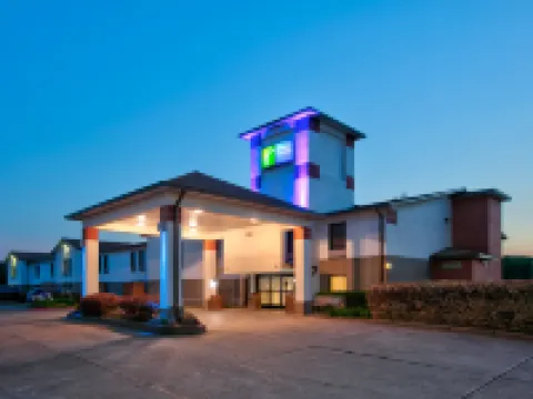 Holiday Inn Express HOPE by IHG Hotels in Hempstead County