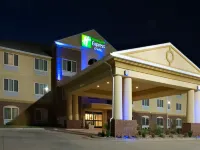 Holiday Inn Express & Suites CHILDRESS by IHG Hotels in Childress County