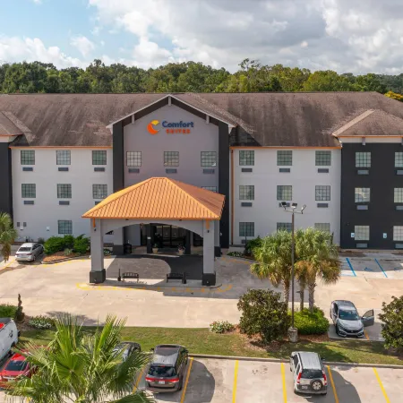 Comfort Suites Oil Center