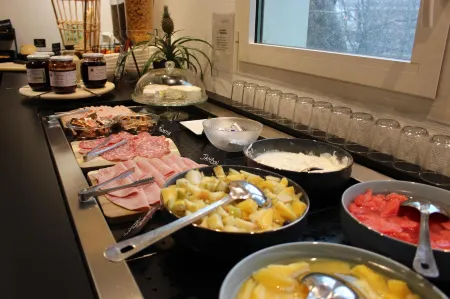 Campanile Dijon - CONGRÈS - CLÉMENCEAU Отели рядом с достопримечательностью «Gigaland»