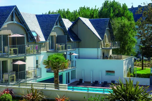 Résidence Vacances Bleues les Jardins d'Arvor Hotels in Benodet
