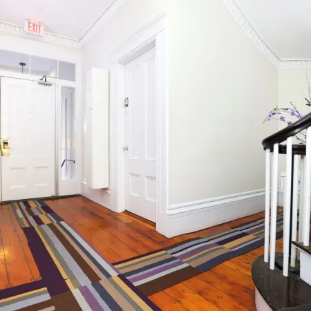 Maverick Suites at 40 Temple St