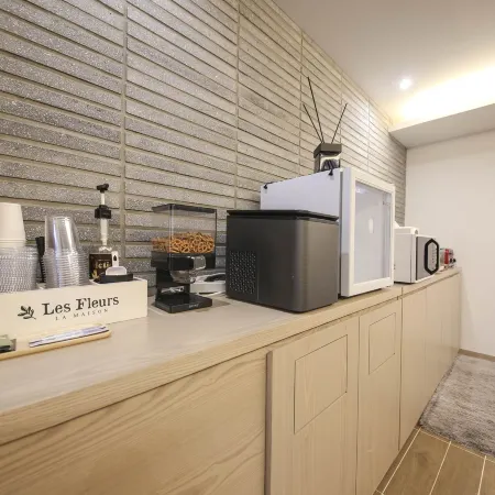 Hound Hotel Gimhae Samgye