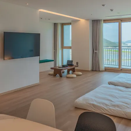 C-One Island Hotel & Resort Jaeundo 