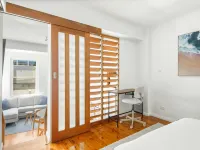 Stylish Inner City 2-Bed Unit by Fig Lane Park