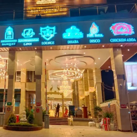 Hotel Imperial Inn Отели в г. Корапут