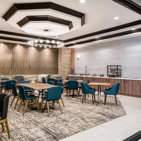 Holiday Inn & Suites CHICAGO NORTHWEST - ELGIN by IHG
