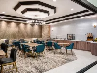 Holiday Inn & Suites CHICAGO NORTHWEST - ELGIN by IHG