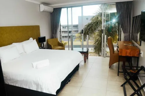 Margate Hotel - Parking