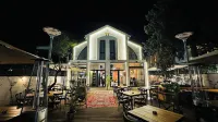 Garden Villa -  Ferienhäuser