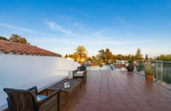 Villa Madrugada, Beachside Villa in Costabella