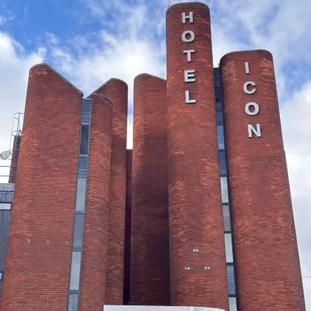 Icon Hotel