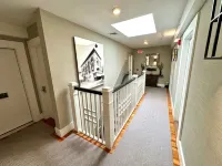 Entire Modern 7 Unit 7 Bath Boutique Inn - Pet friendly