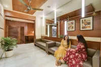 FabHotel Arastu Plaza - Nr Nampally Railway Station