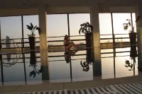 Grand Palace Hotel - piscina